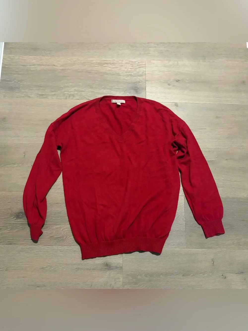 Banana Republic Men's Bright Red V-Neck Sweater